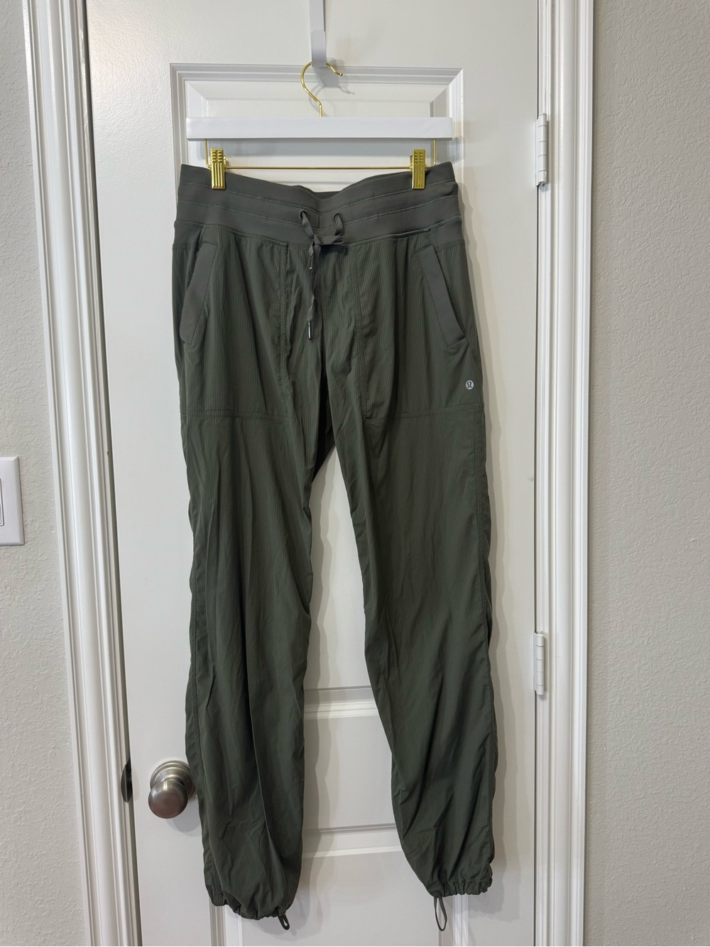 lululemon athletica Dance Studio Pants in Olive Green